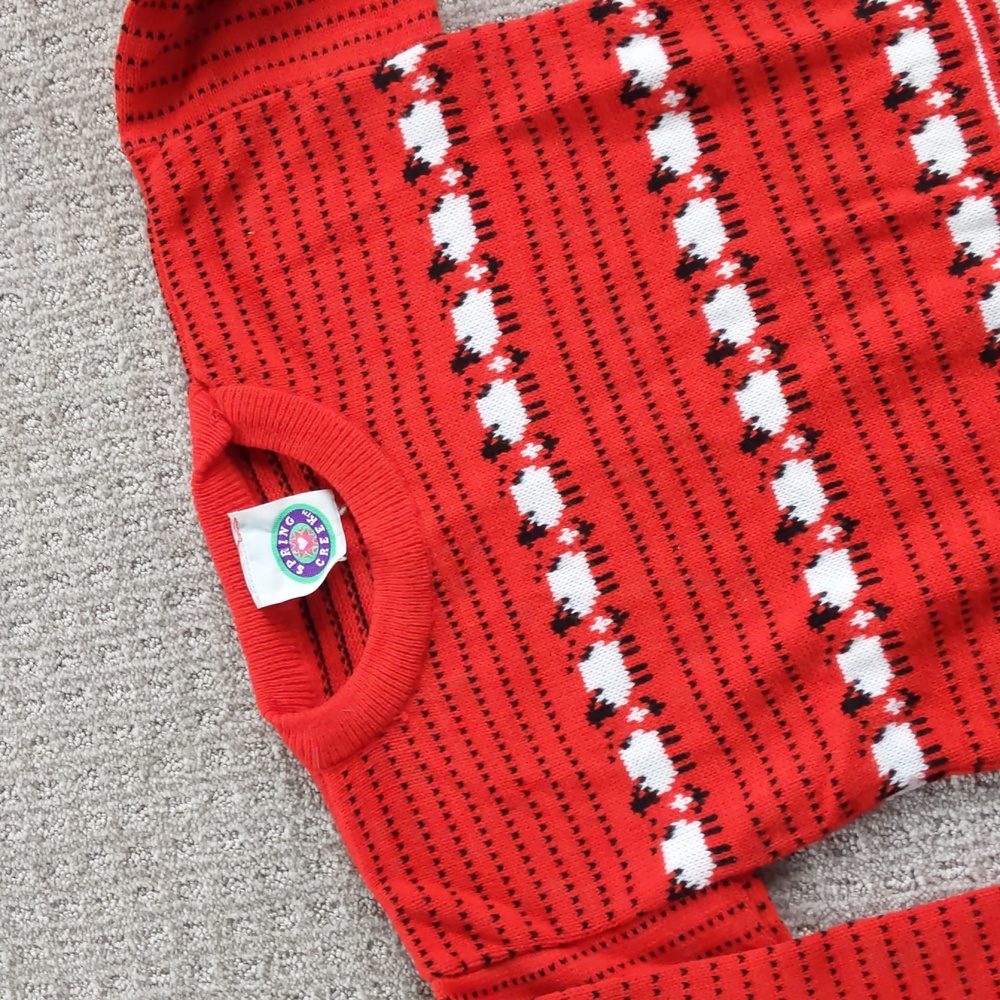 ADORABLE Vintage Kids Red/White Sheep Knit Sweater, Size 5-7 🐑♥️ - Picture 2 of 9